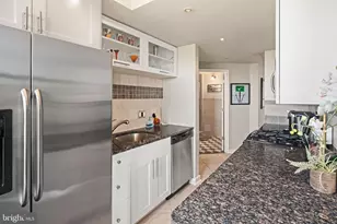 2601 Pennsylvania Ave, Philadelphia, PA 19130 - Photo 16