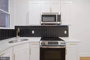 1325 Kerbaugh St, Philadelphia, PA 19140 - Photo 14