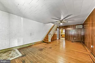 2547 S Sartain St, Philadelphia, PA 19148 - Photo 2