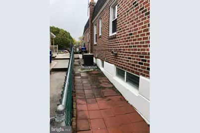 8550 Tolbut Street, Philadelphia, PA 19152 - Photo 2