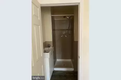 1512 W Glenwood Avenue, Philadelphia, PA 19132 - Photo 10