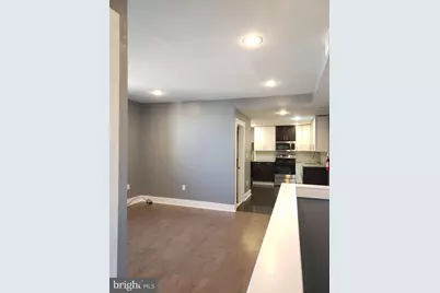 2001 S 17th Street #FLR 3, Philadelphia, PA 19145 - Photo 4