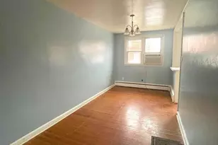 1815 Danforth St, Philadelphia, PA 19152 - Photo 4