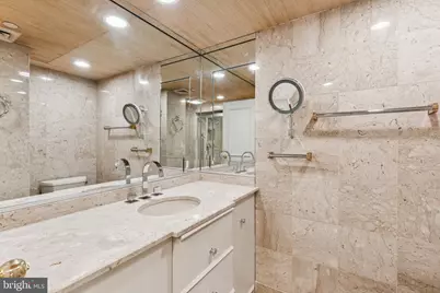 202 W Rittenhouse Square #1106, Philadelphia, PA 19103 - Photo 28