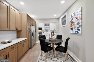 325 Roseberry St, Philadelphia, PA 19148 - Photo 8