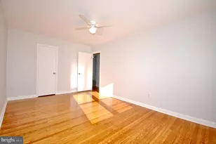 8037 Pine Rd, Philadelphia, PA 19111 - Photo 8