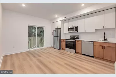 1028 W Arizona Street #1, Philadelphia, PA 19133 - Photo 1