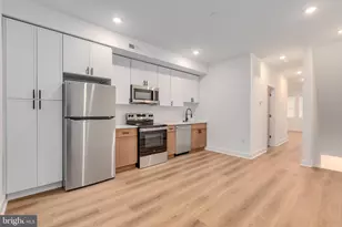 1028 W Arizona St, Philadelphia, PA 19133 - Photo 4