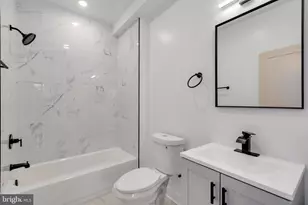 1028 W Arizona St, Philadelphia, PA 19133 - Photo 10