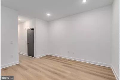 1028 W Arizona Street #2, Philadelphia, PA 19133 - Photo 4