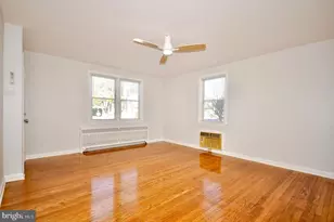 8037 Pine Rd, Philadelphia, PA 19111 - Photo 12