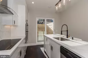 2819 Almond St, Philadelphia, PA 19134 - Photo 12