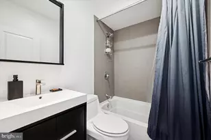 1827 Hoffman St, Philadelphia, PA 19145 - Photo 16