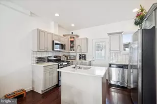 1827 Hoffman St, Philadelphia, PA 19145 - Photo 10