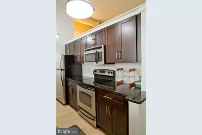 2429 Locust Street #411, Philadelphia, PA 19103 - Photo 6