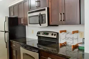 2429 Locust St, Philadelphia, PA 19103 - Photo 6