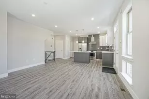 300 W Jefferson St, Philadelphia, PA 19122 - Photo 6