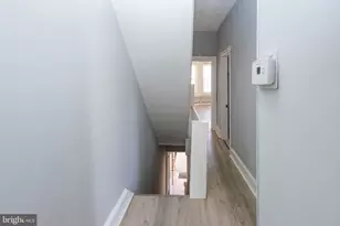 76 W Sharpnack St, Philadelphia, PA 19119 - Photo 4