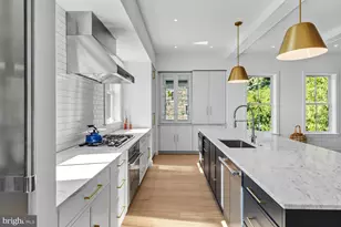 14 Pelham Rd, Philadelphia, PA 19119 - Photo 16