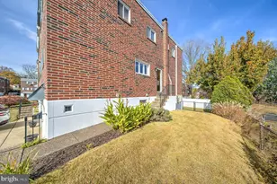 8305 Strahle Pl, Philadelphia, PA 19111 - Photo 4