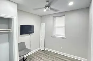 2417 N 54th St, Philadelphia, PA 19131 - Photo 12