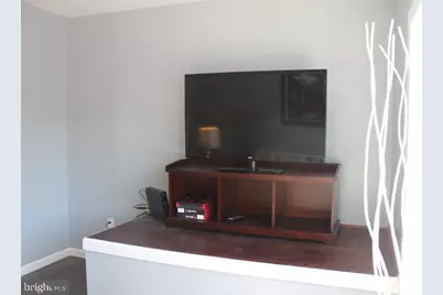 5923 N Broad Street #1ST FLR, Philadelphia, PA 19141 - Photo 6