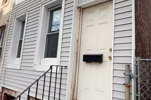 1211 Firth St, Philadelphia, PA 19133 - Photo 2