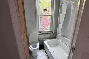 1211 Firth St, Philadelphia, PA 19133 - Photo 12