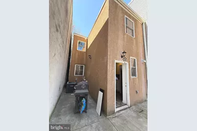 653 N 37th Street, Philadelphia, PA 19104 - Photo 18