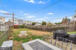 8822 Dewees St, Philadelphia, PA 19152 - Photo 30