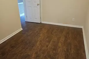 6405 Dicks Ave, Philadelphia, PA 19142 - Photo 20