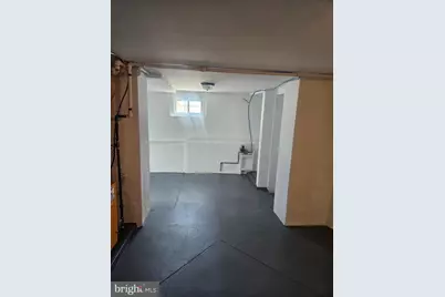 6405 Dicks Avenue, Philadelphia, PA 19142 - Photo 28