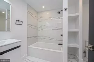 1323 S 22nd St, Philadelphia, PA 19146 - Photo 30