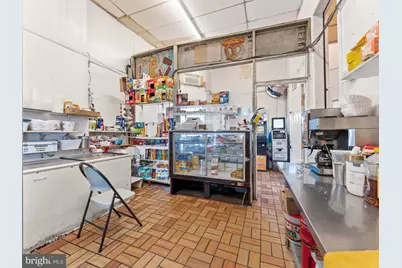 1542 W Diamond Street, Philadelphia, PA 19121 - Photo 8