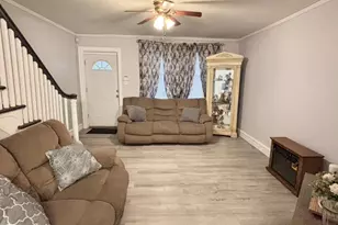 137 W Spencer Ave, Philadelphia, PA 19120 - Photo 4