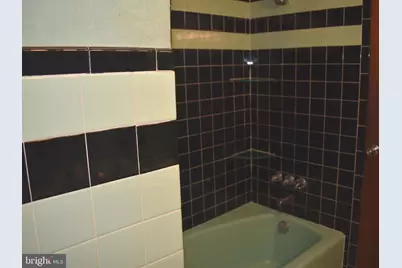 1823 S 17th Street, Philadelphia, PA 19145 - Photo 46