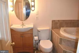 1823 S 17th St, Philadelphia, PA 19145 - Photo 22