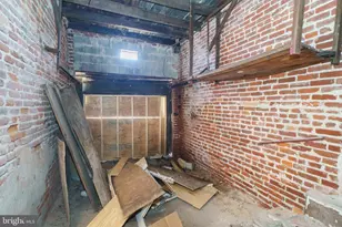 701 N 42nd St, Philadelphia, PA 19104 - Photo 10