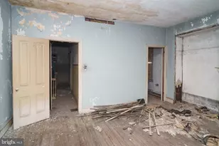 701 N 42nd St, Philadelphia, PA 19104 - Photo 18