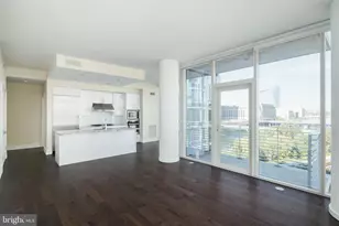 210 S 25th St, Philadelphia, PA 19103 - Photo 2