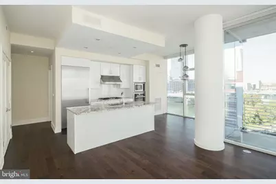 210 S 25th Street #703, Philadelphia, PA 19103 - Photo 4