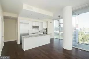 210 S 25th St, Philadelphia, PA 19103 - Photo 4