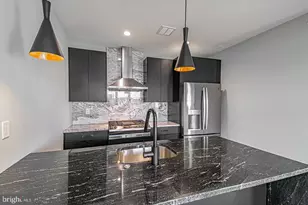 526 Brown St, Philadelphia, PA 19123 - Photo 4