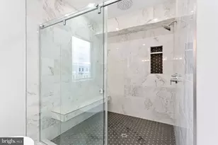 1328 S Woodstock St, Philadelphia, PA 19146 - Photo 26