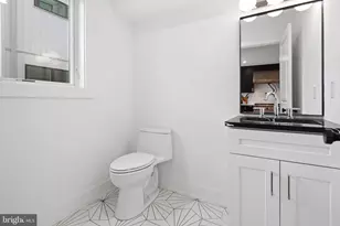 1328 S Woodstock St, Philadelphia, PA 19146 - Photo 18