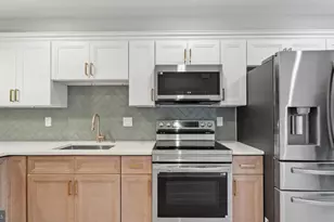 1432 Ogden St, Philadelphia, PA 19130 - Photo 4