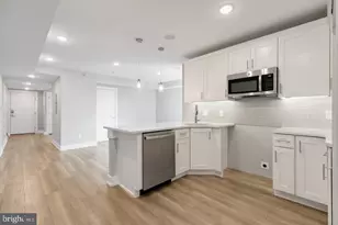 419 W Cumberland St, Philadelphia, PA 19133 - Photo 10