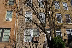 1033 Carpenter St, Philadelphia, PA 19147 - Photo 1