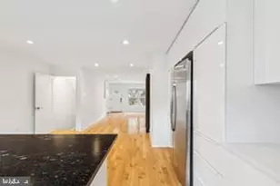 436 Brown St, Philadelphia, PA 19123 - Photo 16