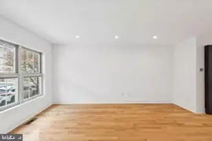 436 Brown St, Philadelphia, PA 19123 - Photo 4